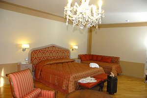 Xtrallusion offers characteristic Bed and Breakfast, B&B, Guest House, Hotel, Albergo and Country Lodge accommodation in Italy. Plus independent self-guided Walking, Adventure, Activity, Skiing and Paragliding Holiday itineraries on the Italian Rivieras, in the Italian Lakes, in the Italian Alps and in some of the most beautiful corners of Italy.